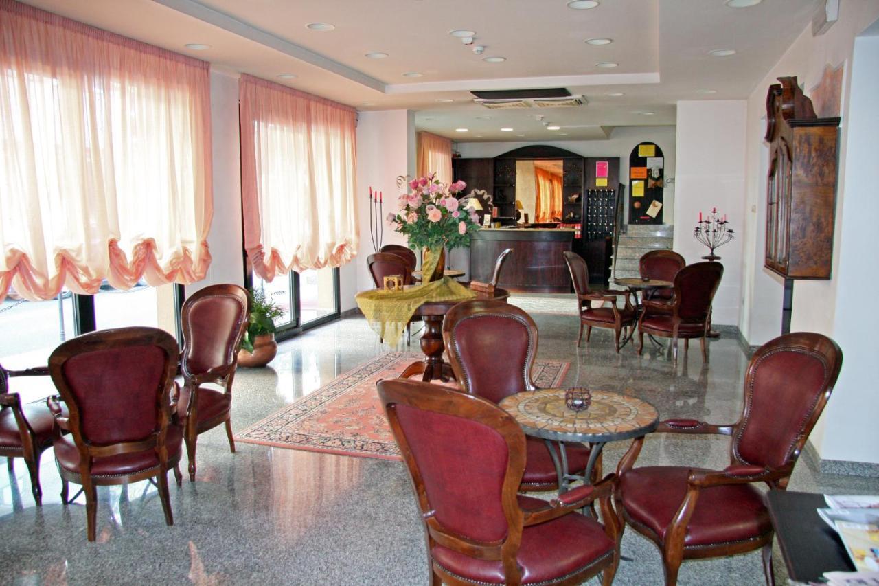 Hotel Memory Rimini Eksteriør bilde